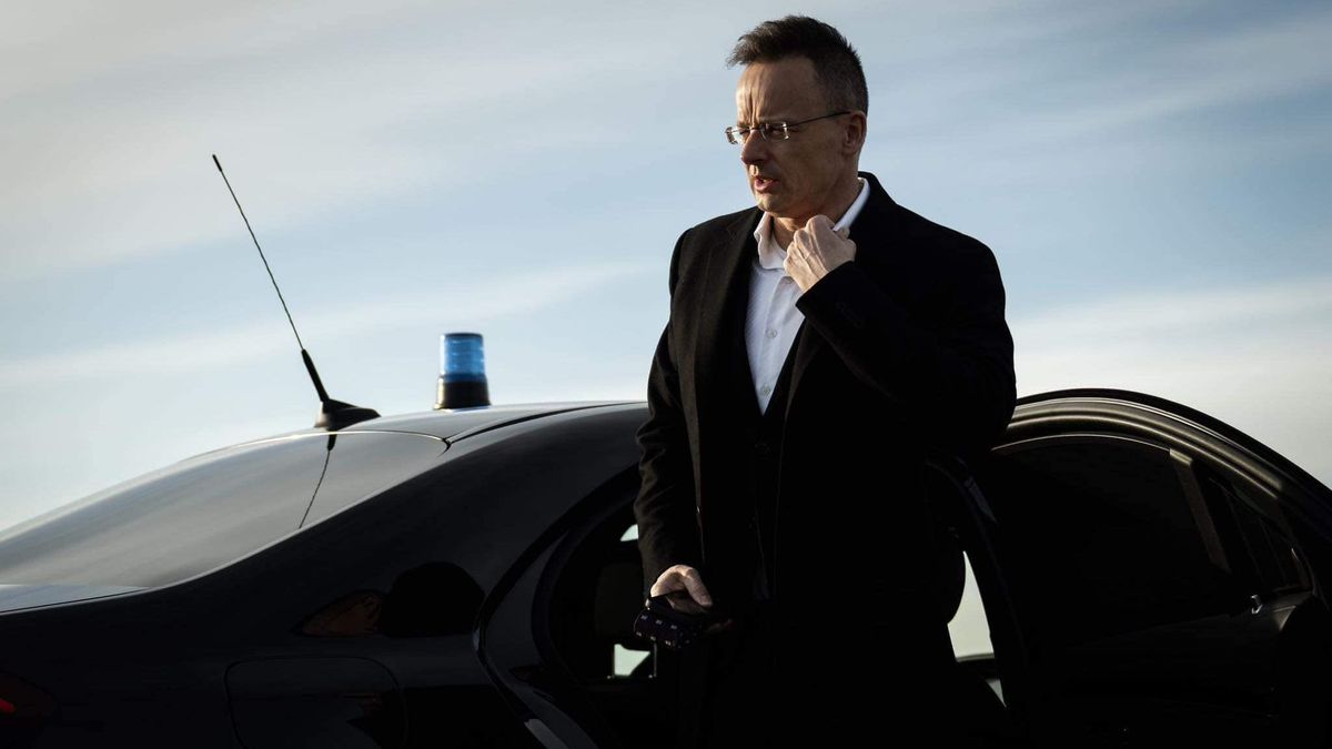 Szijjártó Péter: sosem volt még ilyen közel a harmadik világháború