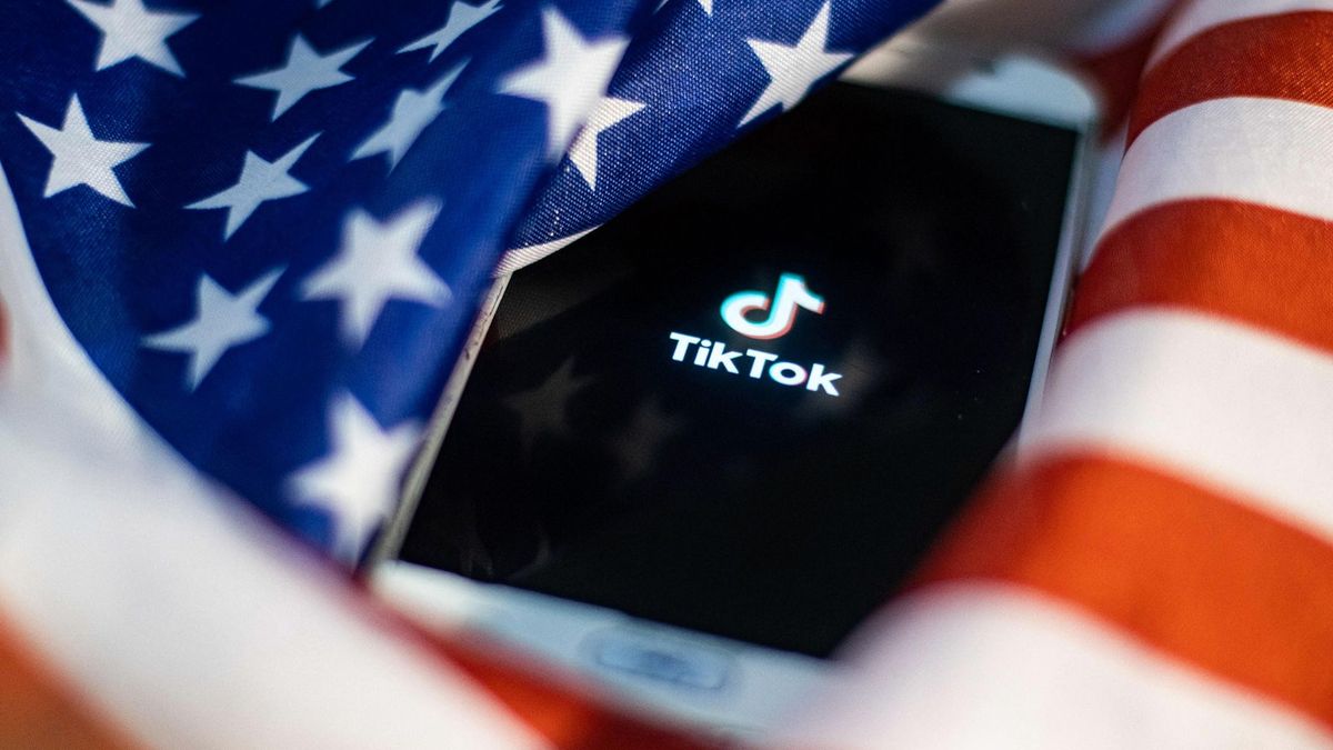 Üthet a TikTok utolsó órája a tengerentúlon