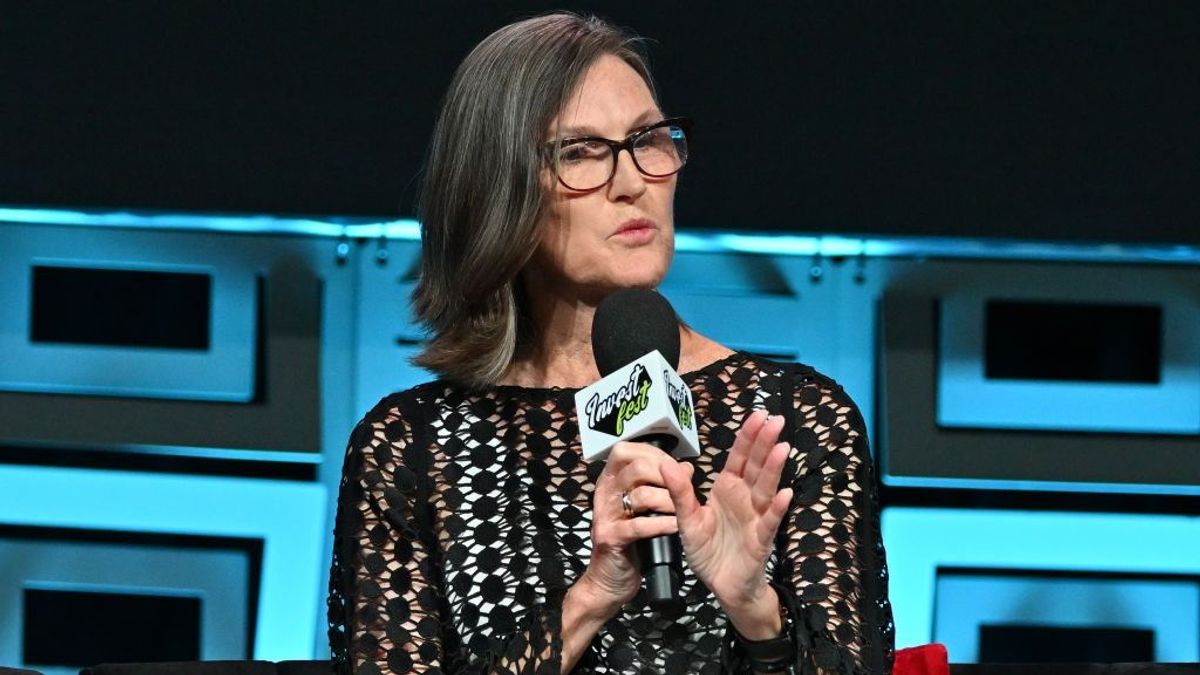 Portfóliópusztító volt Cathie Wood befektetéseinek lemásolása