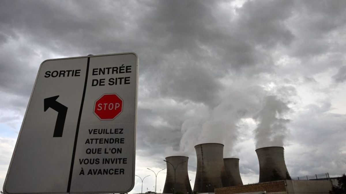 Kis atomreaktorokat ajánlhat Macron Vucicnak