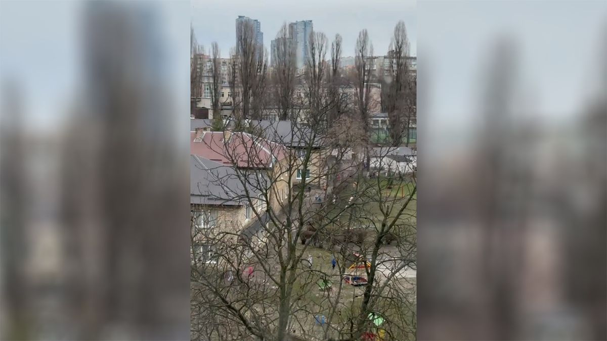 Heves robbanások Kijevben, a gyerekek menedékbe menekültek – videó