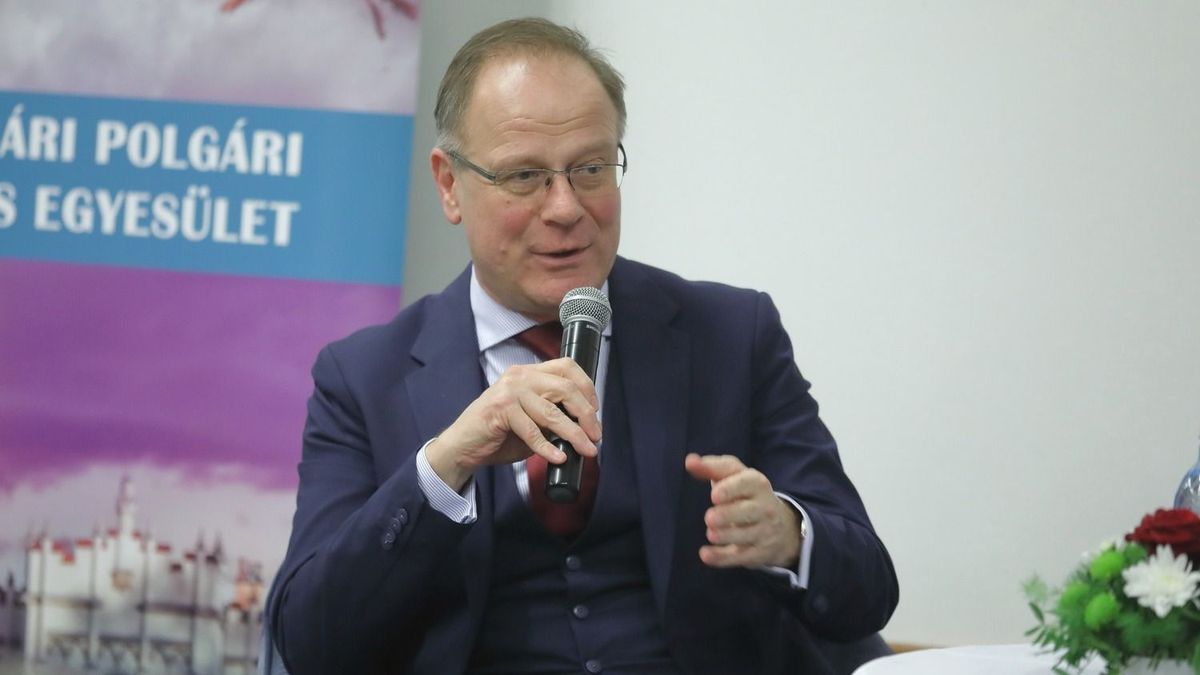 A pedagógusok bérének emelésére megy az Európai Uniótól kapot 2 milliárd euróbó jelentős része