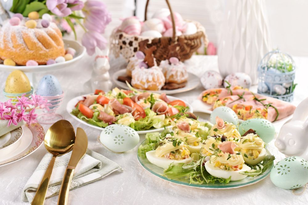 Easter,Breakfast,With,Fresh,Salad,With,Quail,Eggs,,Stuffed,Eggs