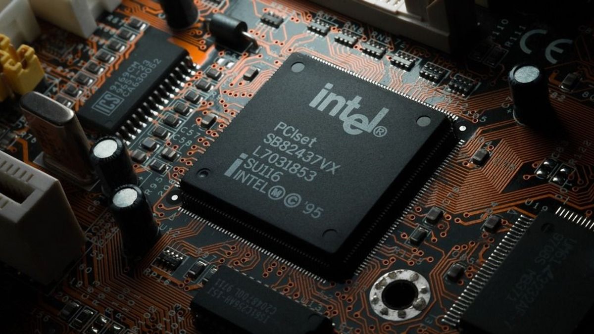 Kína szakít az AMD-vel, és az Intellel