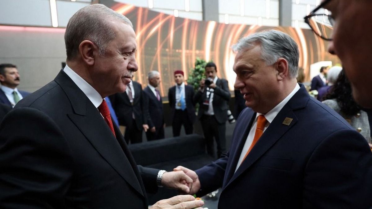 Orbán Viktor: ha Donald Trump visszatérne, véget vetne a háborúknak