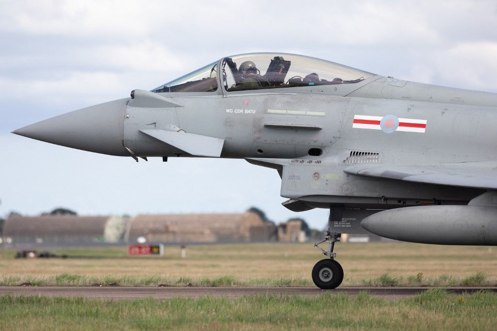 Aircraft &amp; Aviation Stock - RAF Coningsby, LincolnshireA Royal Air Force Eurofighter Typhoon at RAF Coningsby in Lincolnshire on Wednesday 2nd August 2023. (Photo by Robert Smith/MI News/NurPhoto) (Photo by MI News / NurPhoto / NurPhoto via AFP)
brit légierő