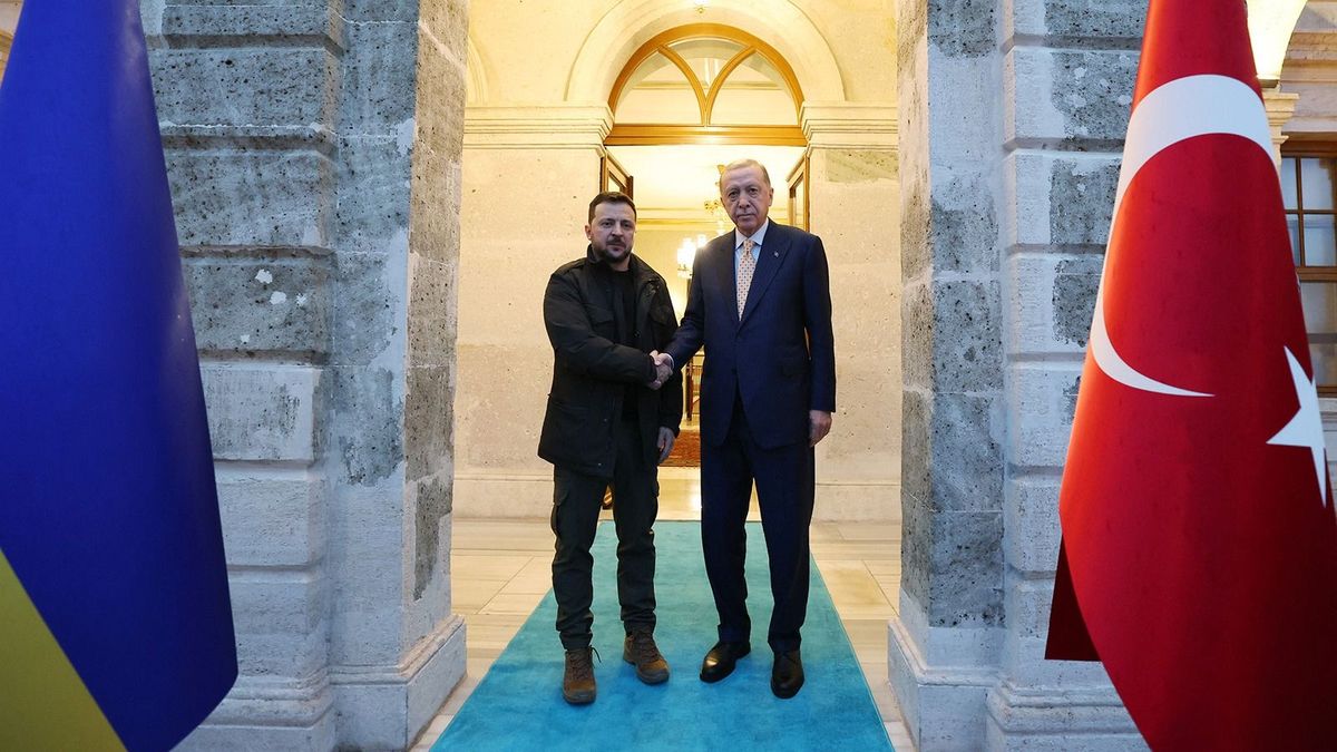 Törökország az orosz-ukrán béketárgyalások házigazdája lenne