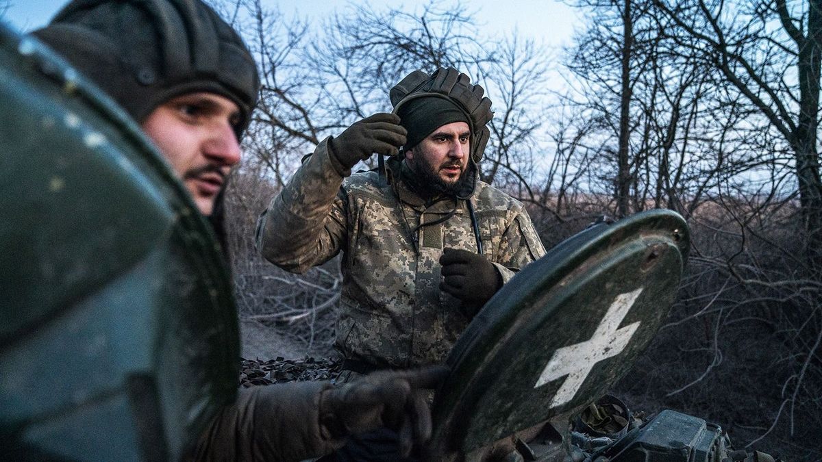 DONETSK OBLAST, UKRAINE - MARCH 09: Ukrainian tank-men prepare for combat as the war between Russia and Ukraine continues in the direction of Lyman, Donetsk Oblast, Ukraine on March 09, 2024. Jose Colon / Anadolu (Photo by JOSE COLON / ANADOLU / Anadolu via AFP)