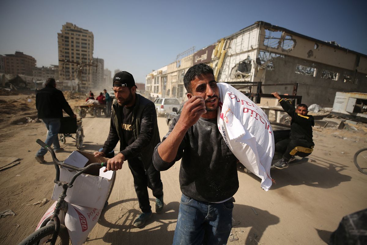 Flour aid for Palestinians facing starvation in the Gaza Strip