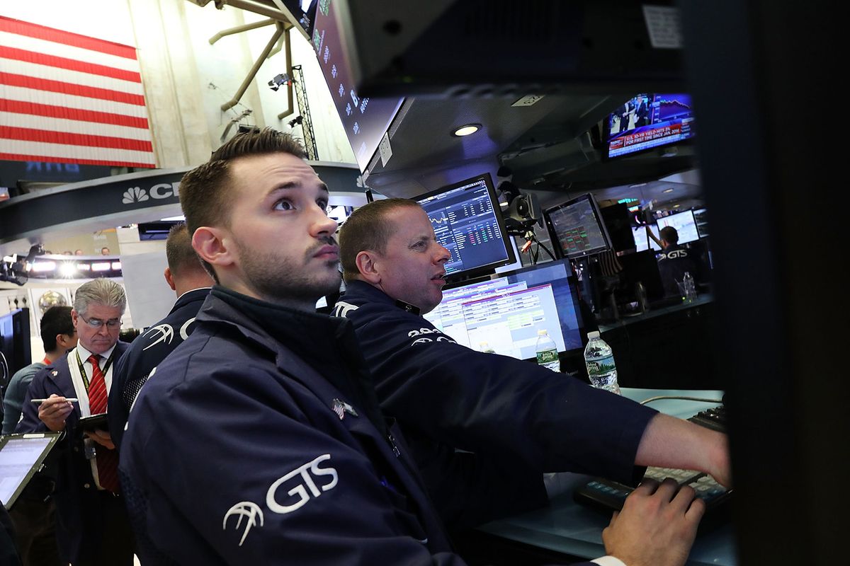 Dow Plunges Over 500 Points As Government Bond Yields Cross 3 Percent Mark