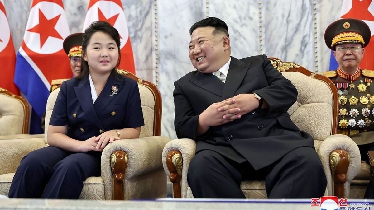 Kicsoda Kim Dzsue és miért lehet ő Észak-Korea következő vezetője?