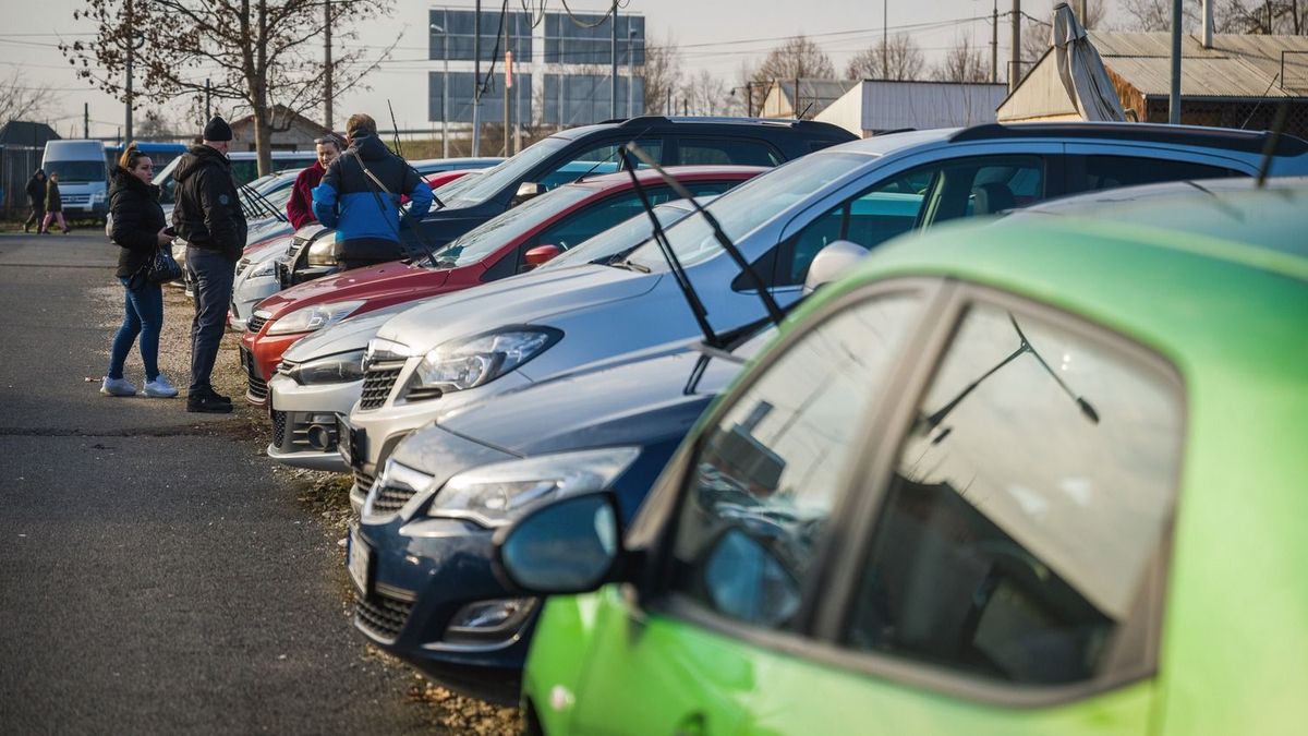 Váratlan trendforduló: hatalmasat esett a használt elektromos autók ára