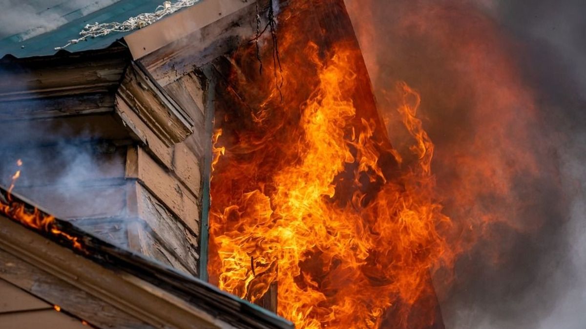 Antiszemita támadás állhat egy londoni lakástűz hátterében