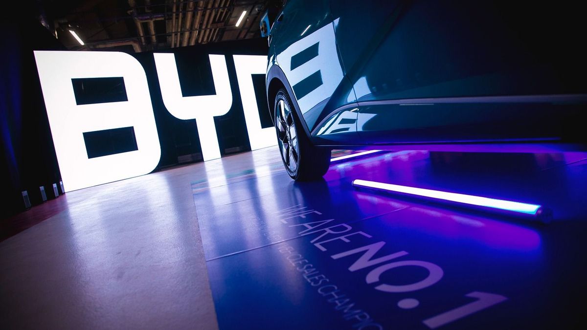 Ilyen még nem volt: előbb a bank, most a magyar rendőrség kapott BYD-t