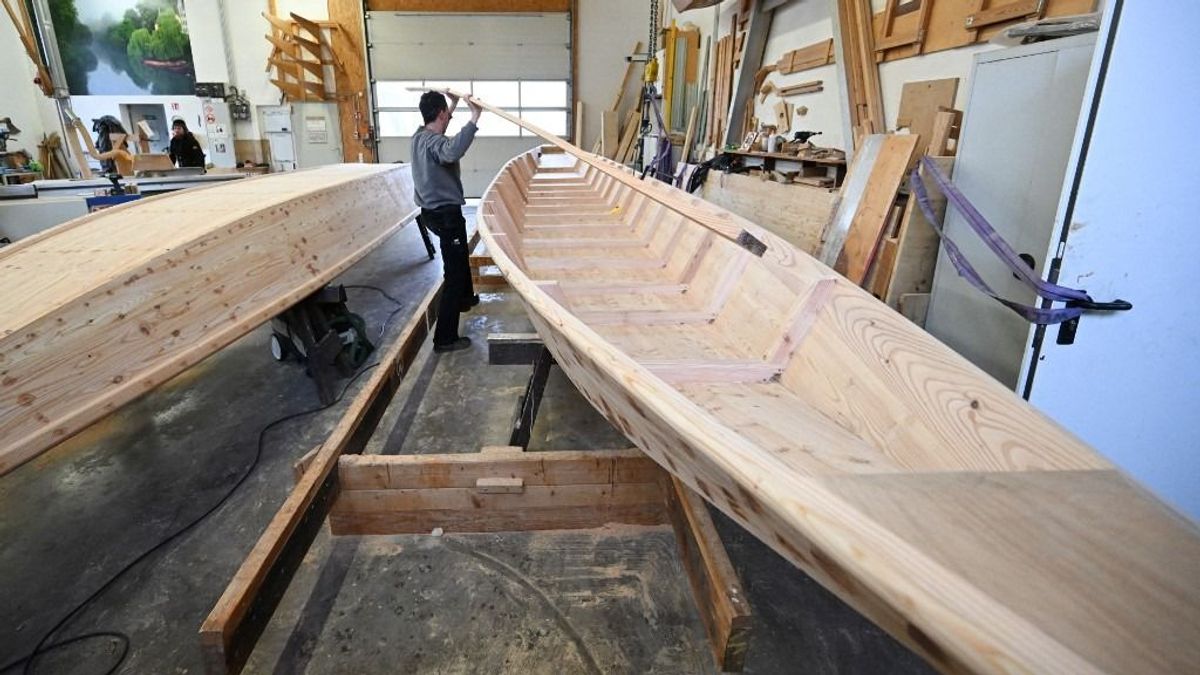 Újabb 10 ezer fővel csökkent a munkát keresők száma