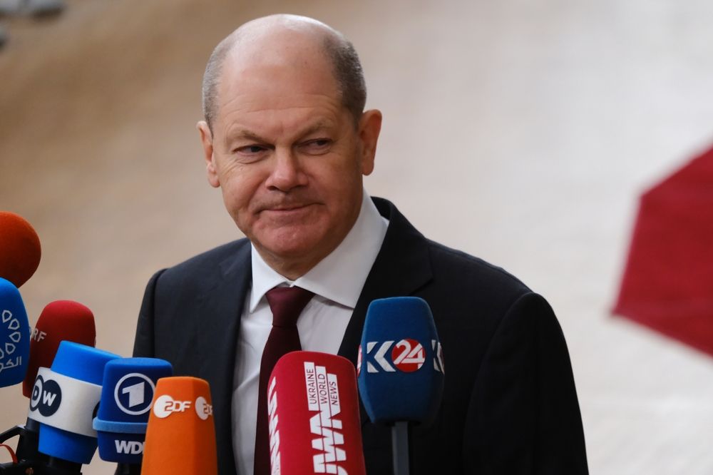 Germany's,Chancellor,Olaf,Scholz,Speaks,On,Arrival,For,A,Eu