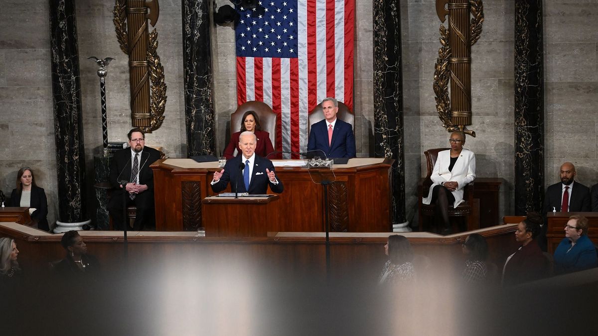 Gázai kikötő építését jelentheti be Biden