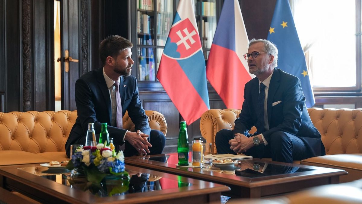 A cseh elnök Ficóval lemondta a találkozót, de a szlovák ellenzék vezetőjével örömmel tárgyalt