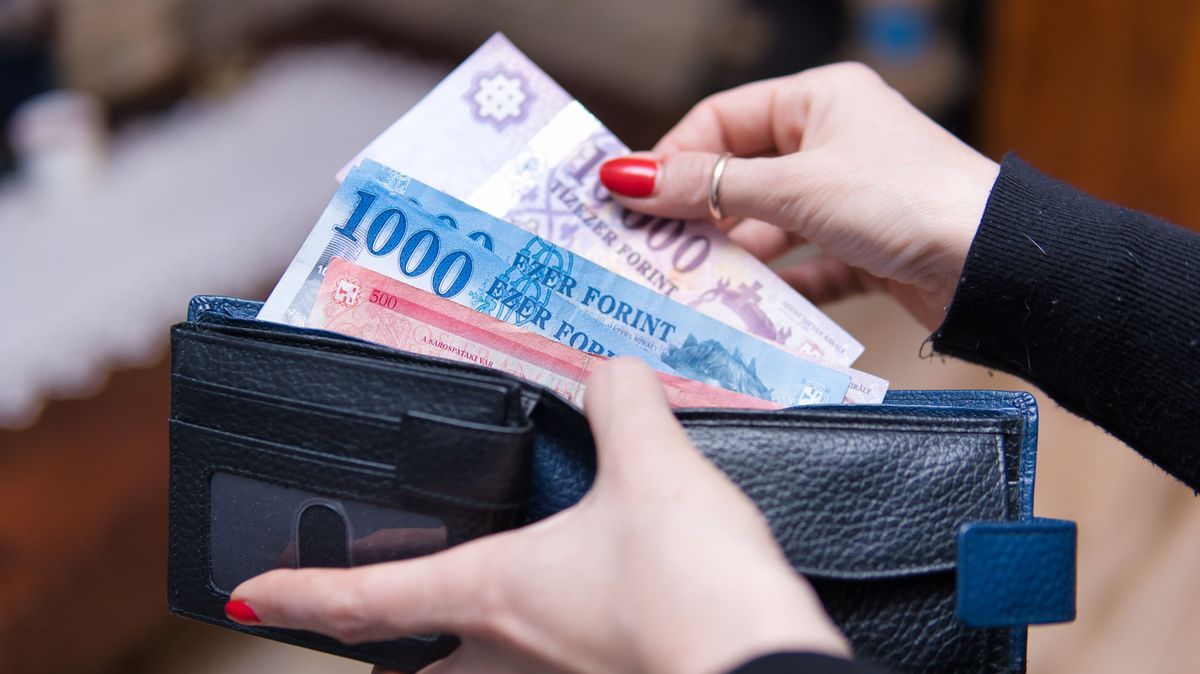 Most nyújtották be a számlát az adóintézkedések – az üzemanyagok berobbantották az inflációt