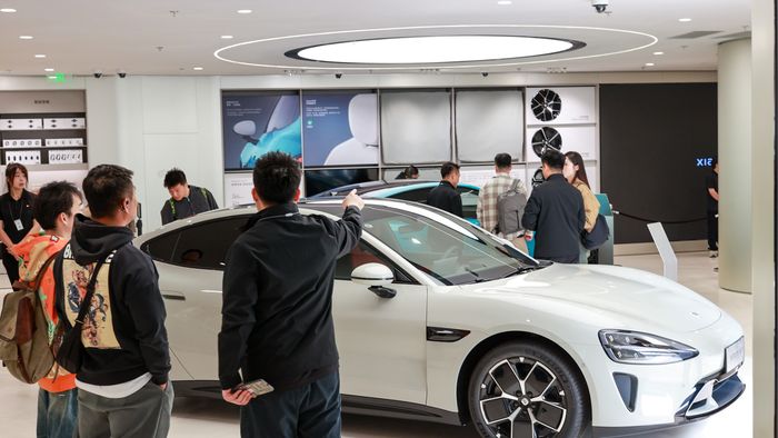 Xiaomi Electric Vehicle Flagship Store Opens In Beijing