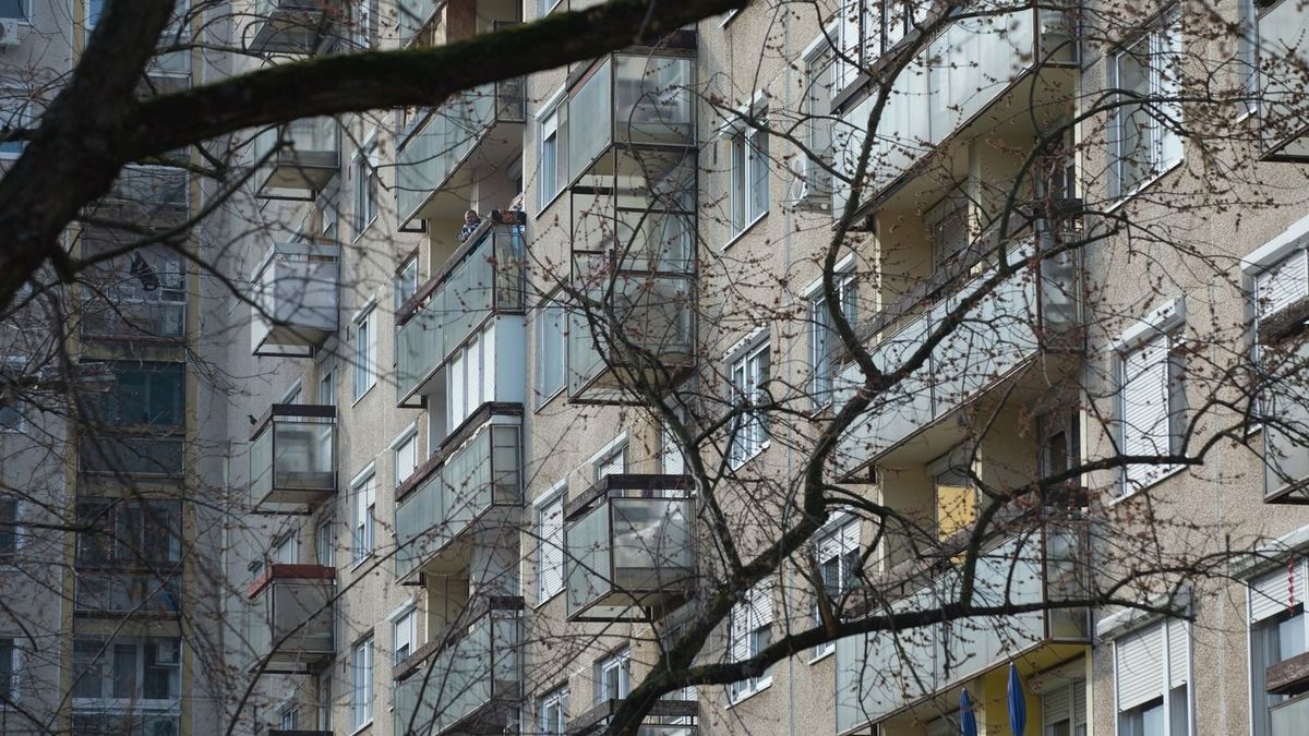 Ilyen is van: fideszes önkormányzat indít panelprogramot