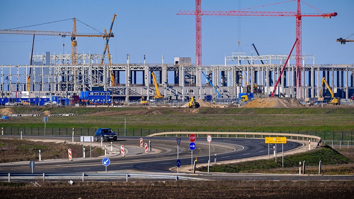 Hogy lesz itt növekedés, ha egyelőre minden satuba fogja a magyar gazdaságot?