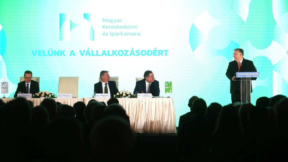 Orbán Viktor: az egyetlen esélyünk a békére Donald Trump