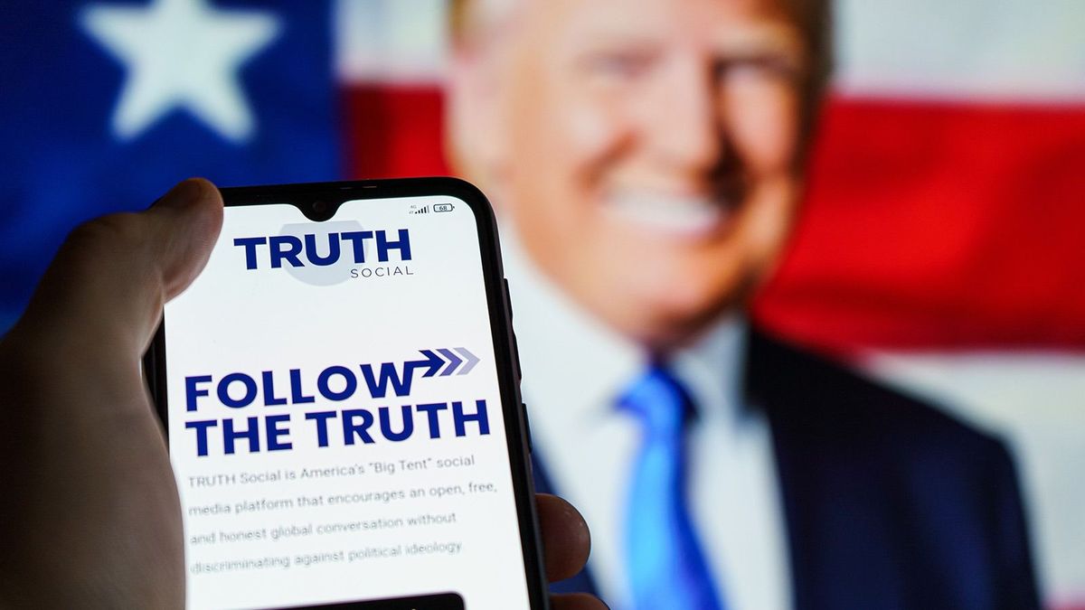 Egy napon belül bukott egymilliárd dollárt Donald Trump a tőzsdén