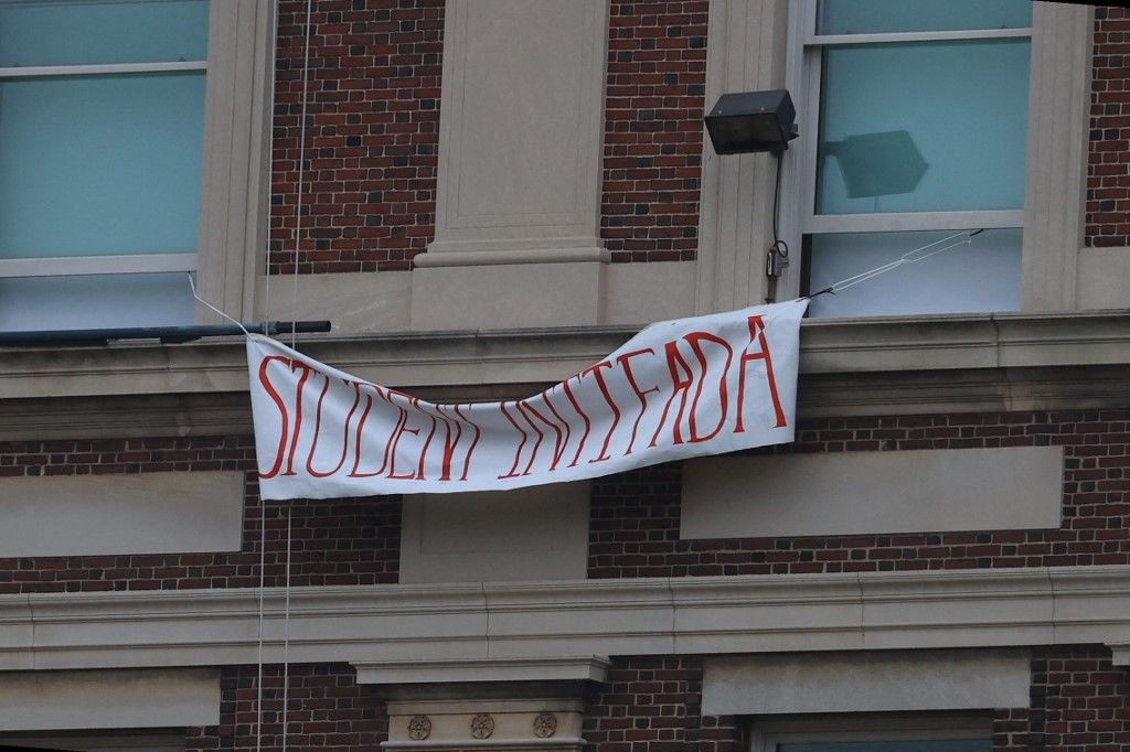 Columbia University students gather for Palestinians and enter iconic Hamilton Hall