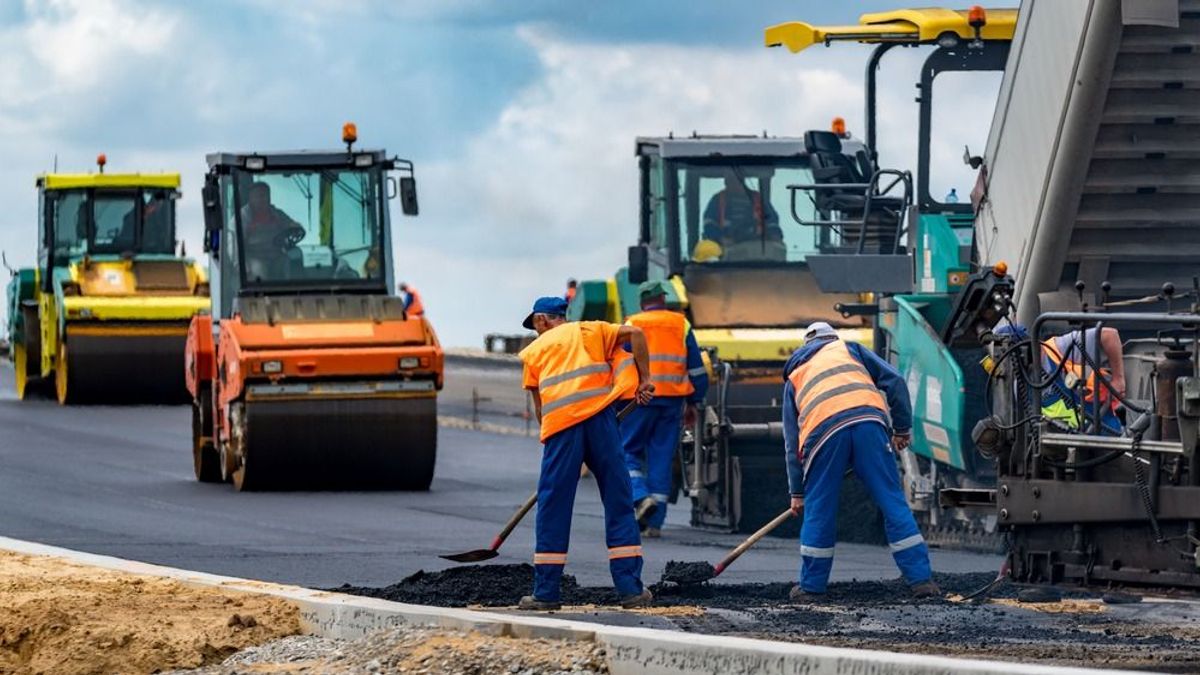 Több mint kétmilliárd forint jut útfelújításra Szekszárdon