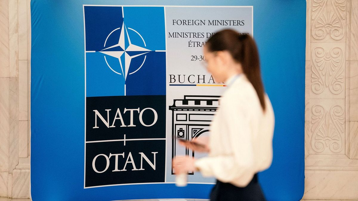 Románia elkötelezett a NATO mellett és ragaszkodik a szövetség értékeihez