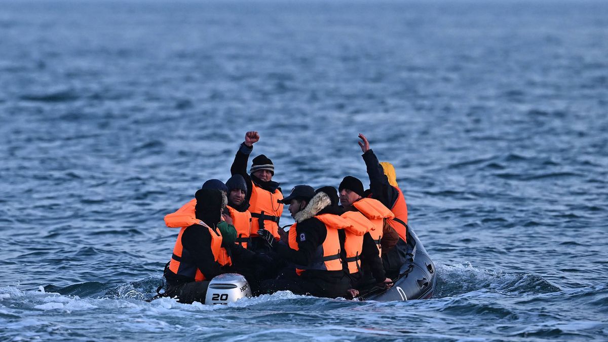 Ruandába telepítik az elfogott illegális migránsokat a britek