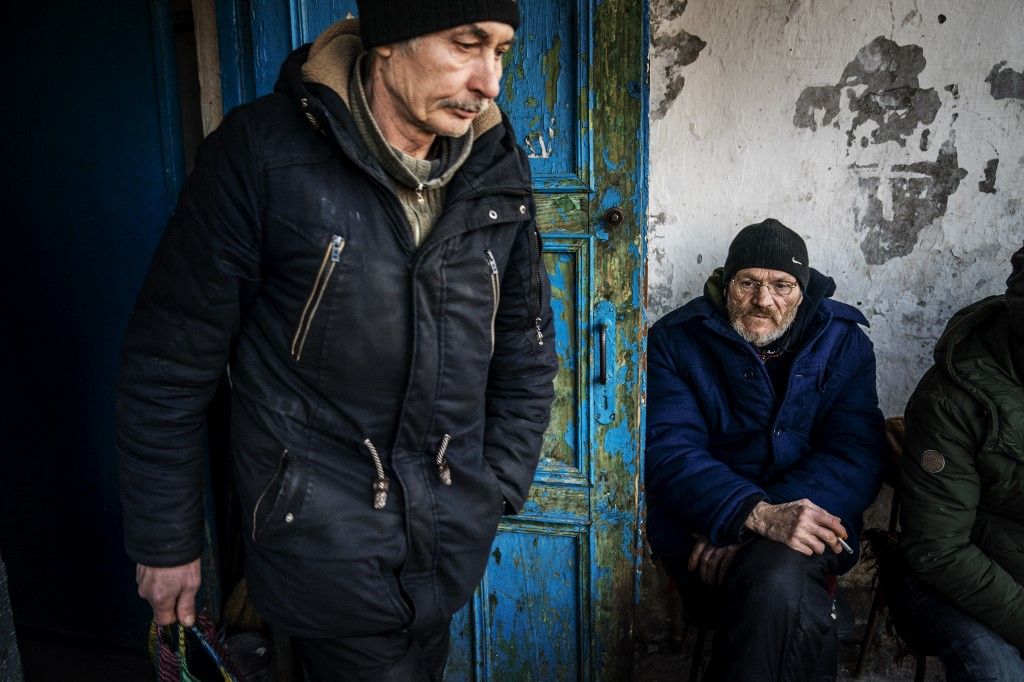 Ukrainian civilians continue to survive in Chasiv Yar