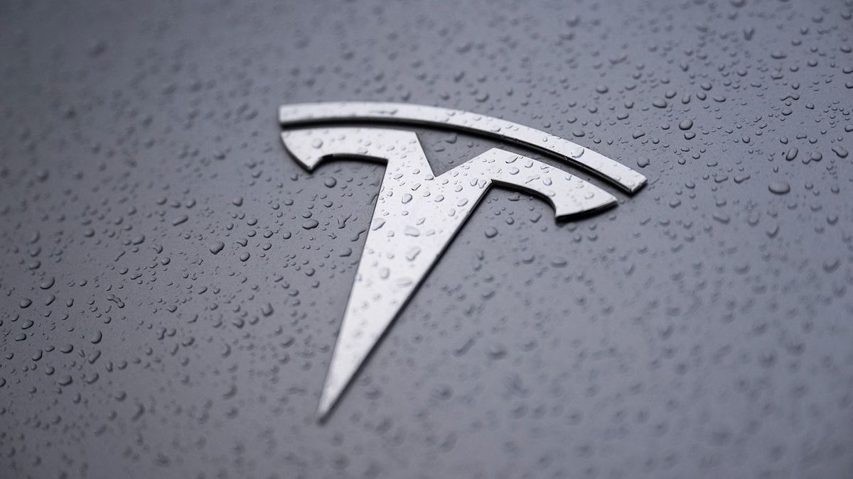 A Tesla korábbi vezére szerint gyalázat, amit az egykori cége művel