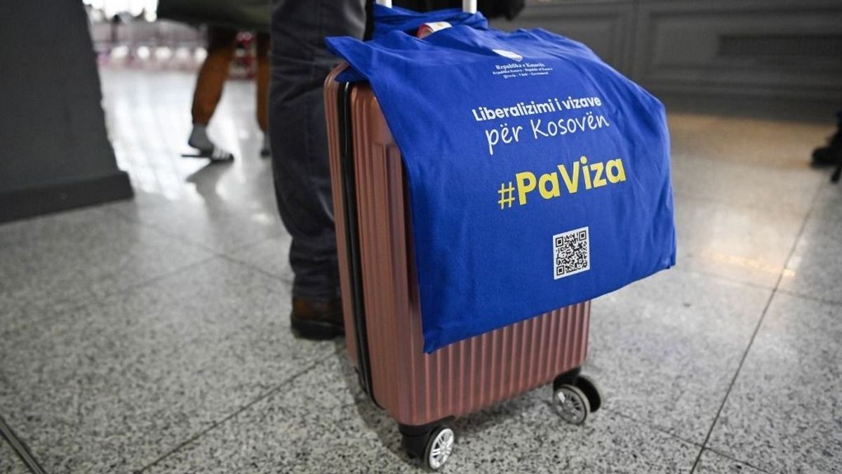 Vízummentességet kapnak a koszovói szerbek is