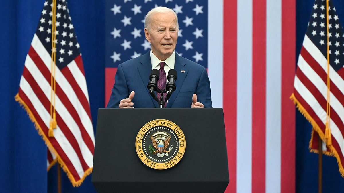GOFFSTOWN, NEW HAMPSHIRE, UNITED STATES - MARCH 11: President of the United States Joe Biden delivers remarks on lowering costs for American families and delivers his vision in contrast to Former U.S. President Donald J. Trump at the YMCA Allard Center in Goffstown, New Hampshire, United States on March 11, 2024. Kyle Mazza / Anadolu (Photo by Kyle Mazza / ANADOLU / Anadolu via AFP)