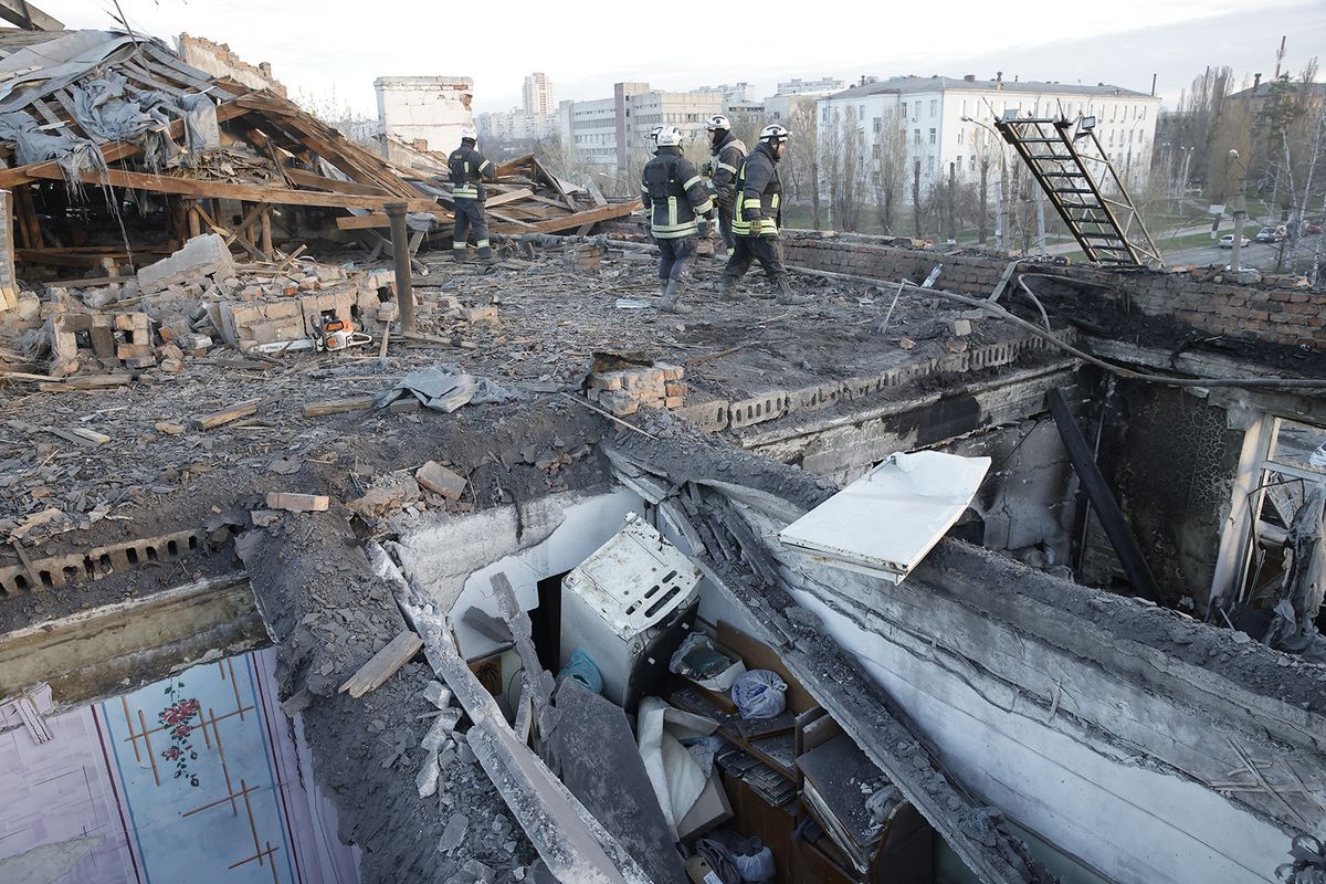 Russian drone attacks on Kharkiv kill 4, injure 10, says Ukrainian news agency
orosz-ukrán háború
