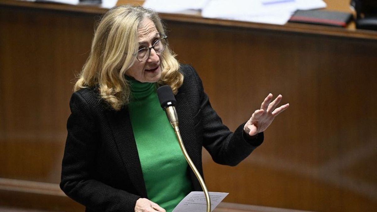 Áll a bál Franciaországban: közel félezer középiskolát értek merényletfenyegetések