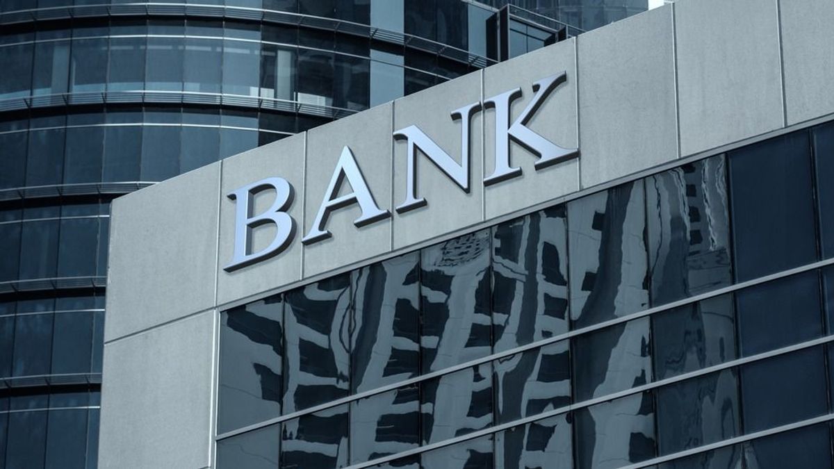 Valóban a túlszabályozottság miatt teljesítenek gyengébben az európai bankok?