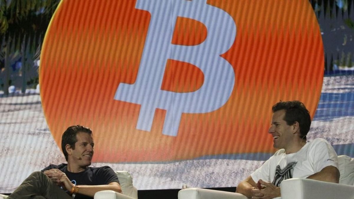 Bitcoinmilliárdosokkal jutna fel a Premier League-be egy amatőr focicsapat