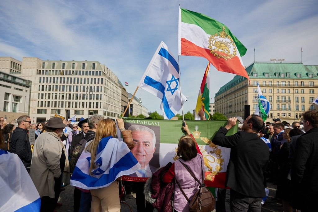 Iran's attack on Israel - Solidarity demonstration in Berlin