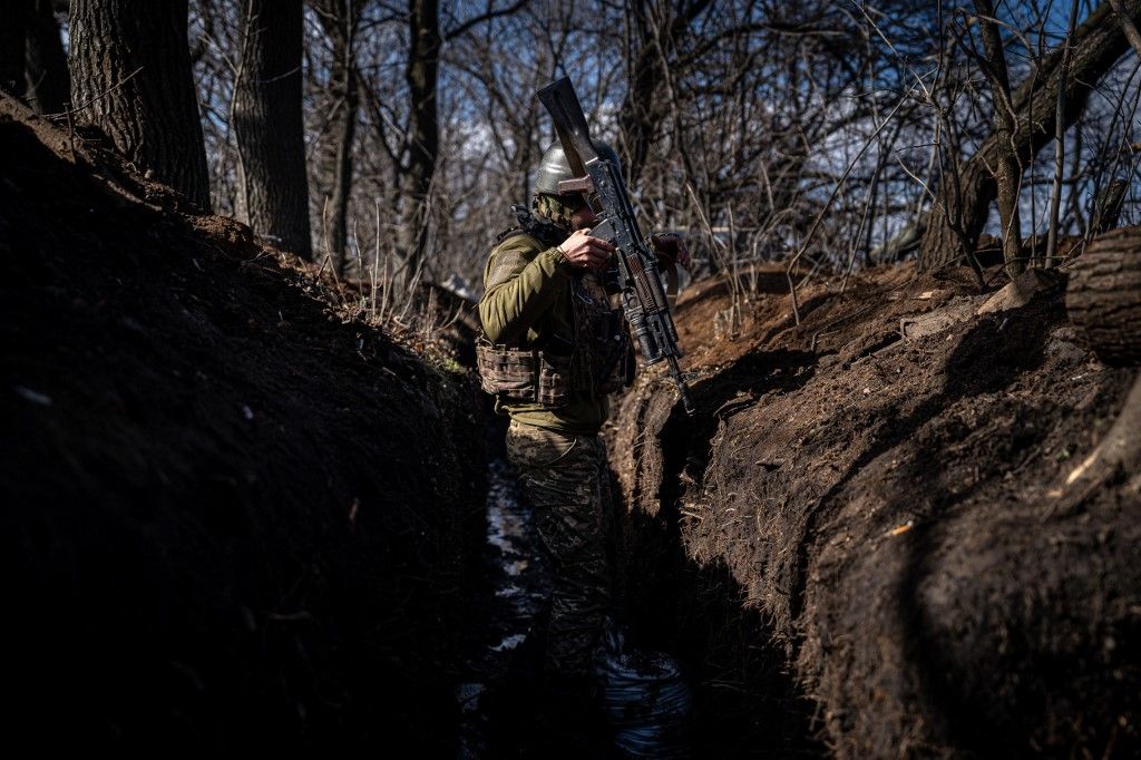 Military mobility in Ukraine's Toretsk

ukrán katona