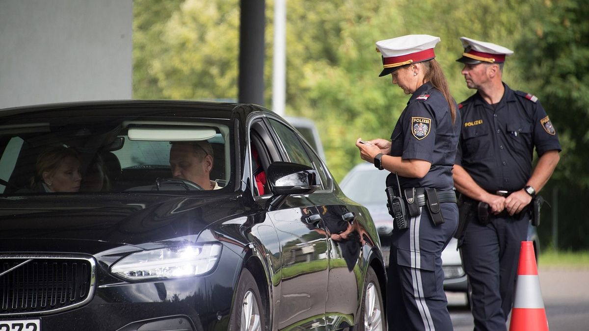 Lépett Ausztria, ismét meghosszabbítja az ellenőrzést a magyar határon