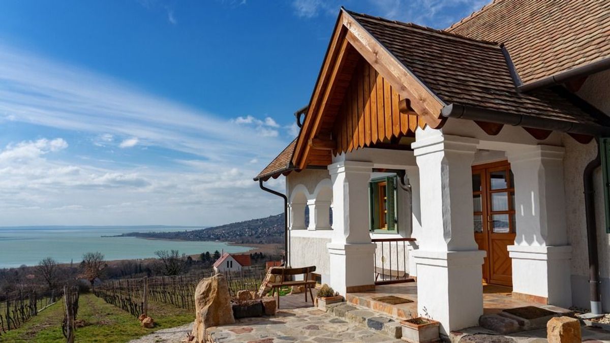 Balaton: öntik a piacra az északi parti ingatlanokat, egyre nagyobb a különbség az árakban