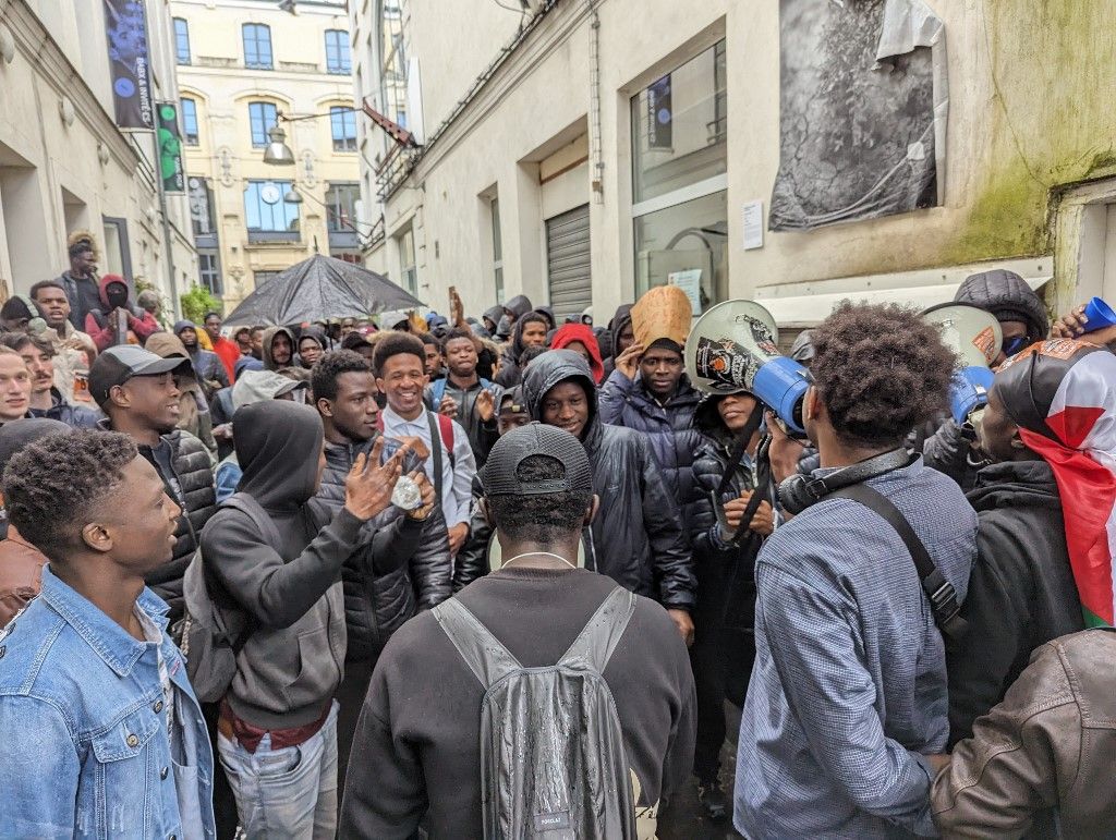 Migrant protest against looming evictions ahead of the Olympic Games in Paris

migráns