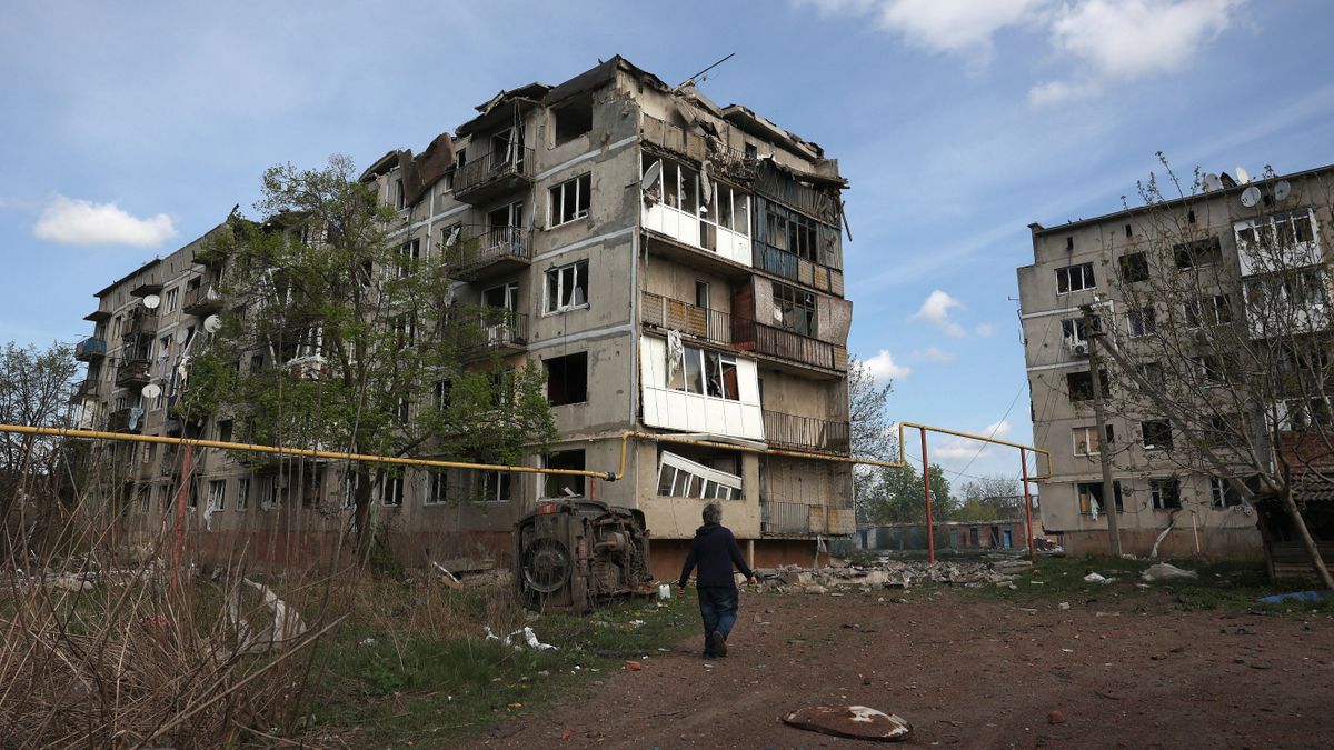 Az orosz-ukrán háború 790. napja – Áttörés az ukrán háborúban: Oroszország szinte ellenállás nélkül nyomul előre