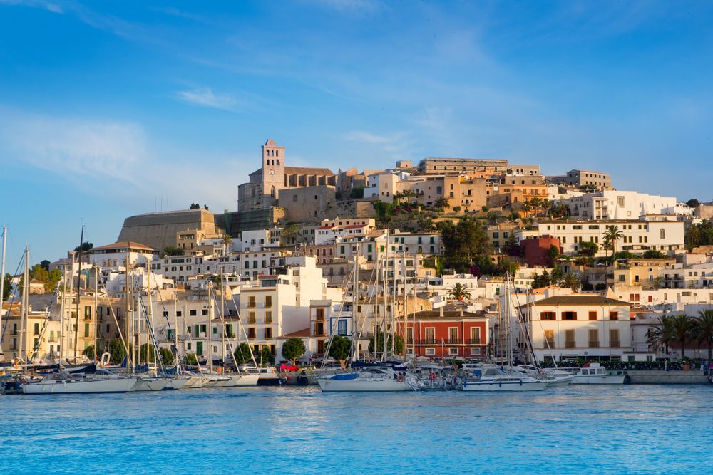 Ibiza,Eivissa,Town,With,Blue,Mediterranean,Sea,City,View