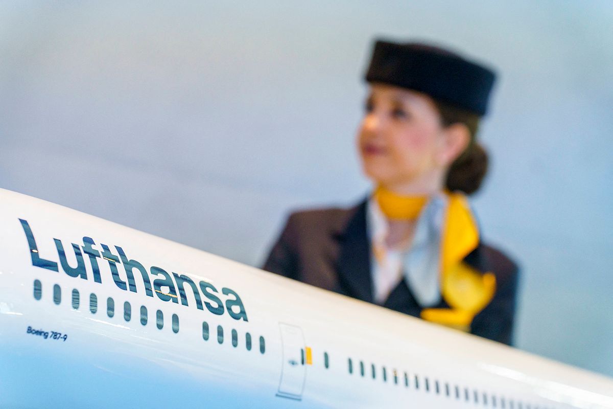 Lufthansa fiscal year 2022
A Lufthansa több hónapos tárgyalás és sztrájkok megállapodásra jutott a légiutas-kísérők szakszervezetével.