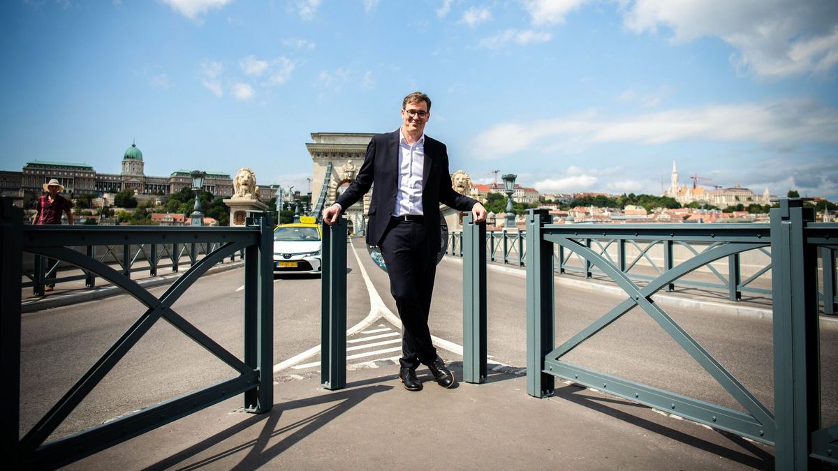 Karácsony Gergely váratlanul elismerte: hibát követtek el és nem marad így a nagykörúti kerékpársáv – változhat a Lánchíd forgalmi rendje is