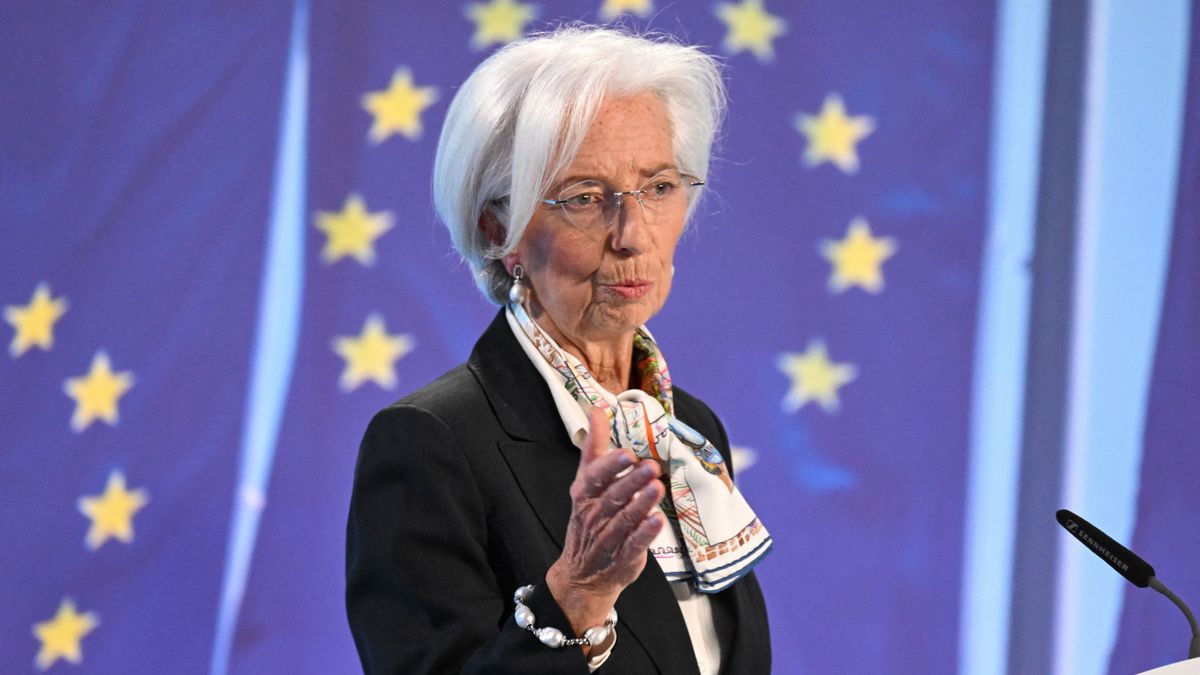 Vágott a kamatokon, mégis kifejezetten héja maradt az EKB: Lagarde beszélt az EKB döntéséről